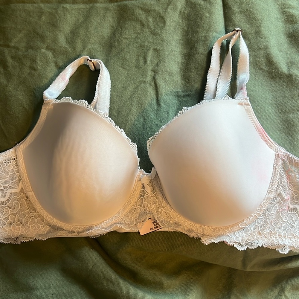Victoria’s Secret dream angels lined Demi size 28B